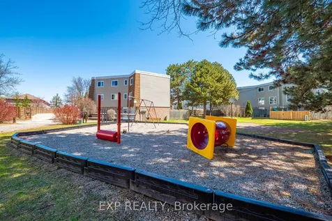 60 Elmsdale Drive Kitchener ON N2E 2G4