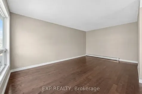 60 Elmsdale Drive Kitchener ON N2E 2G4
