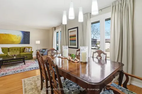 264 Celtic Drive Hamilton ON L8E 2T9