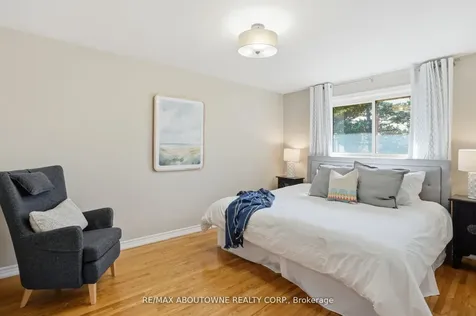 264 Celtic Drive Hamilton ON L8E 2T9