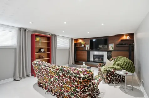 264 Celtic Drive Hamilton ON L8E 2T9