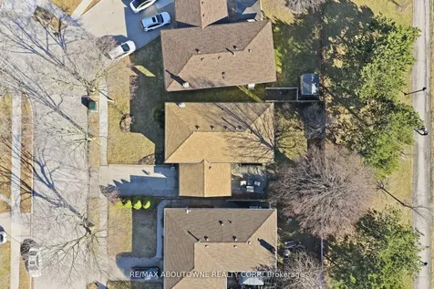 264 Celtic Drive Hamilton ON L8E 2T9