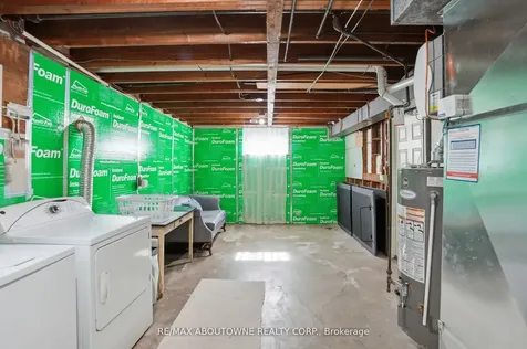 264 Celtic Drive Hamilton ON L8E 2T9