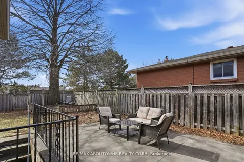 264 Celtic Drive Hamilton ON L8E 2T9