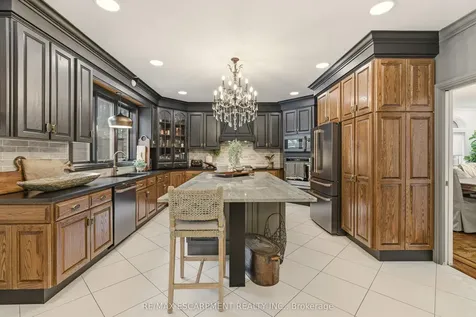 82 Maple Drive Hamilton ON L8G 3C2