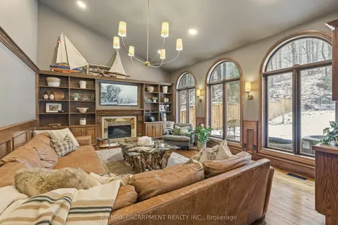 82 Maple Drive Hamilton ON L8G 3C2