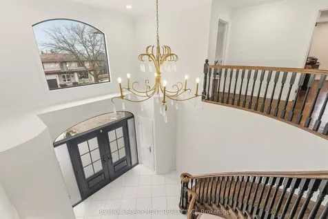 82 Maple Drive Hamilton ON L8G 3C2