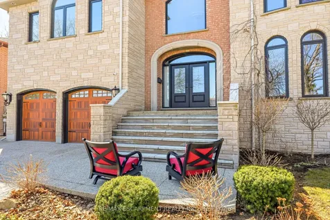 82 Maple Drive Hamilton ON L8G 3C2
