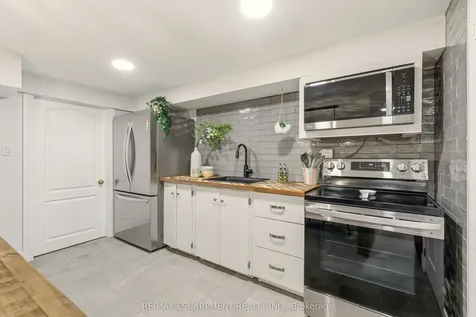 82 Maple Drive Hamilton ON L8G 3C2