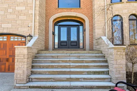 82 Maple Drive Hamilton ON L8G 3C2