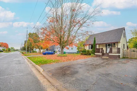 521 O'connell Road Peterborough ON K9J 4E2