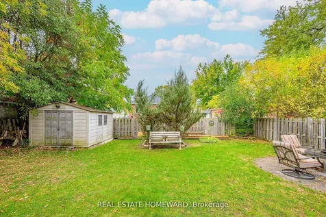 521 O'connell Road Peterborough ON K9J 4E2