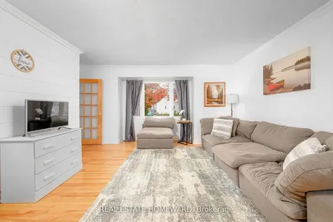 521 O'connell Road Peterborough ON K9J 4E2