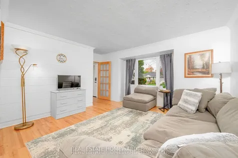 521 O'connell Road Peterborough ON K9J 4E2