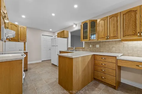 660 Whitaker Street Peterborough ON K9H 7L5