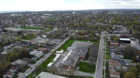 102 Fraser Street Kingston ON K7K 2J2