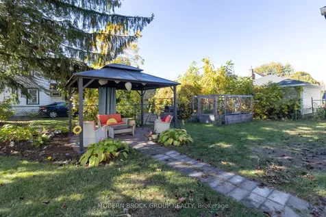 44 Havelock Street Brockville ON K6V 4M1