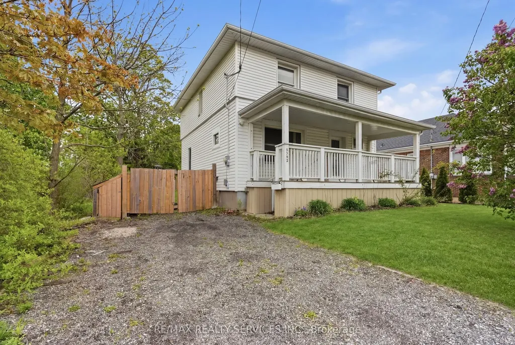 5292 Bridge Street Niagara Falls ON L2E 2T3