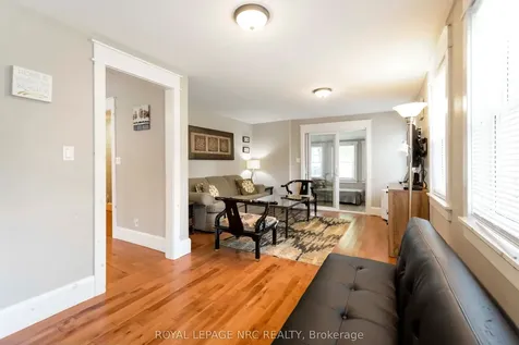 3242 Riselay Avenue Fort Erie ON L0S 1N0