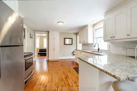 3242 Riselay Avenue Fort Erie ON L0S 1N0