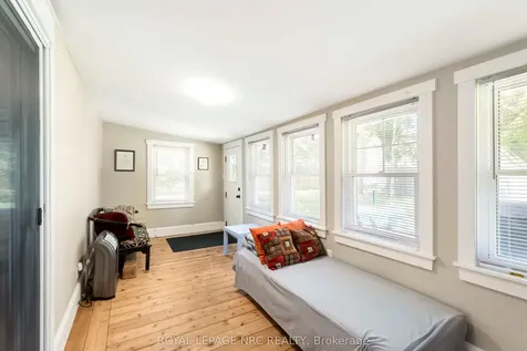 3242 Riselay Avenue Fort Erie ON L0S 1N0