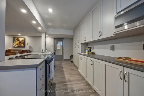 2 Mowat Avenue Kingston ON K7M 1K1