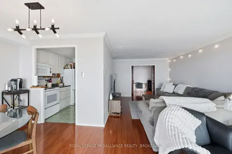 2 Mowat Avenue Kingston ON K7M 1K1