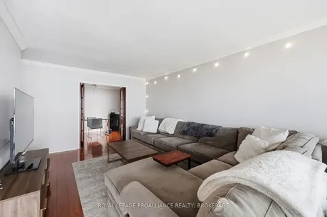 2 Mowat Avenue Kingston ON K7M 1K1