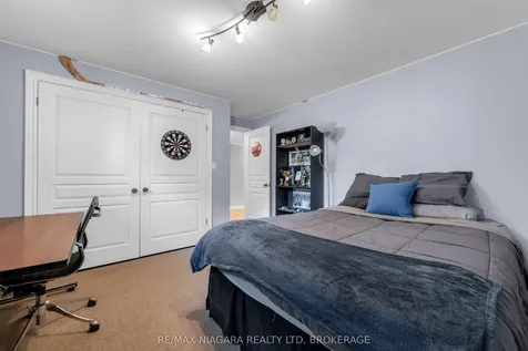 27 Martha Court Pelham ON L0S 1C0