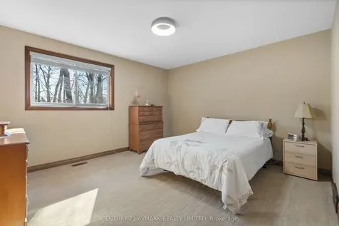 5 Milburn Drive Pelham ON L0S 1E4