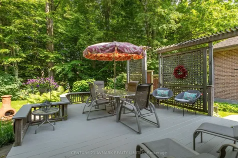 5 Milburn Drive Pelham ON L0S 1E4