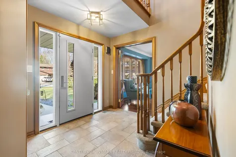 5 Milburn Drive Pelham ON L0S 1E4