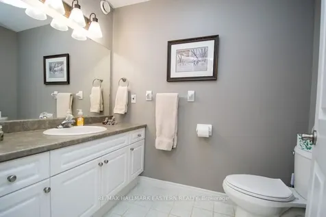 4 Huntingwood Crescent Kawartha Lakes ON K0M 1A0