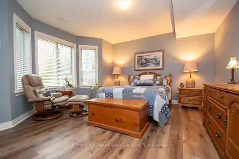 4 Huntingwood Crescent Kawartha Lakes ON K0M 1A0