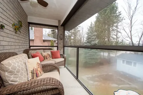 4 Huntingwood Crescent Kawartha Lakes ON K0M 1A0