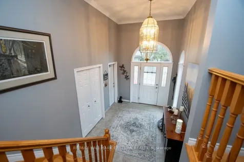 4 Huntingwood Crescent Kawartha Lakes ON K0M 1A0
