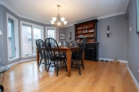 4 Huntingwood Crescent Kawartha Lakes ON K0M 1A0
