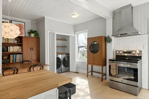 12 East 21st Street Hamilton ON L8V 2T2