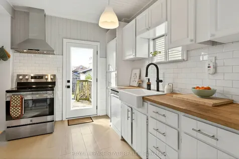 12 East 21st Street Hamilton ON L8V 2T2