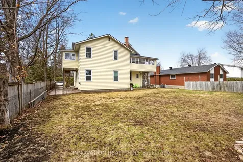 189-191-193 Moffatt Street Carleton Place ON K7C 3K9