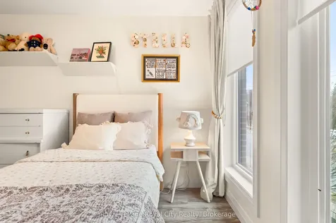 53 Arthur Street S Guelph ON N1E 5K4