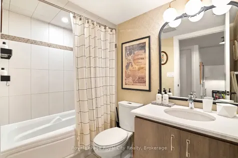 53 Arthur Street S Guelph ON N1E 5K4