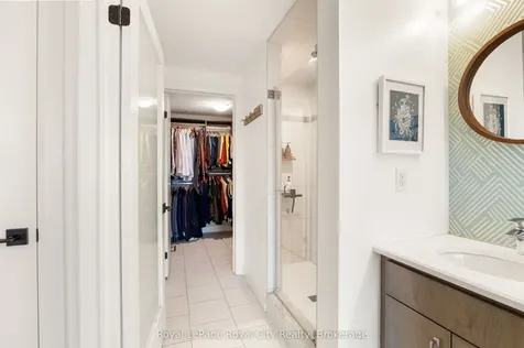 53 Arthur Street S Guelph ON N1E 5K4