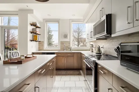 53 Arthur Street S Guelph ON N1E 5K4