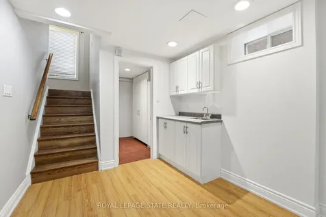 166 Boulding Avenue Hamilton ON L0R 2H3