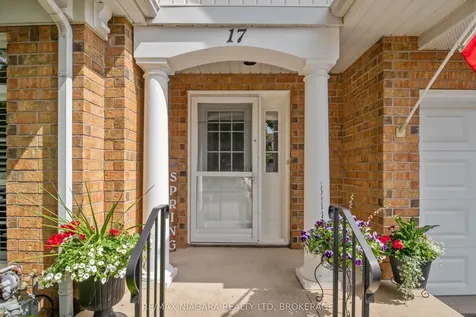 2684 Mewburn Road Niagara Falls ON L2J 0A9