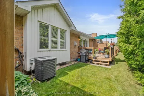 2684 Mewburn Road Niagara Falls ON L2J 0A9