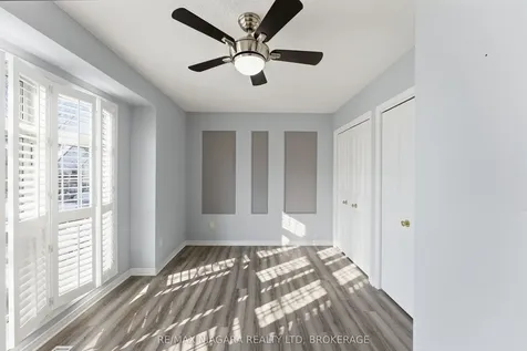 2684 Mewburn Road Niagara Falls ON L2J 0A9