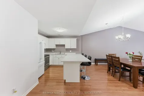2684 Mewburn Road Niagara Falls ON L2J 0A9