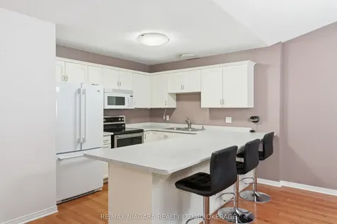 2684 Mewburn Road Niagara Falls ON L2J 0A9